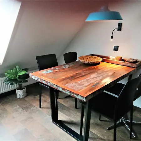 Cozy Loft With Old Town View - Free Parking *